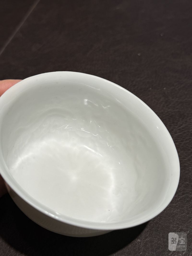 明永乐 甜白釉模印龙纹茶盅 - 图11